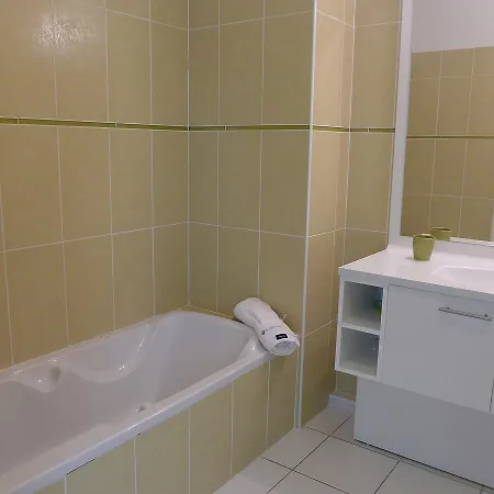 Appartement Les Rivages De L'esterel.1 *